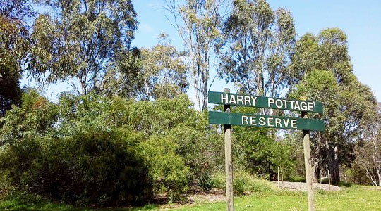 Fun Fact: The area now occupied by Macleod and Rosanna was originally called "Heidelberg North"